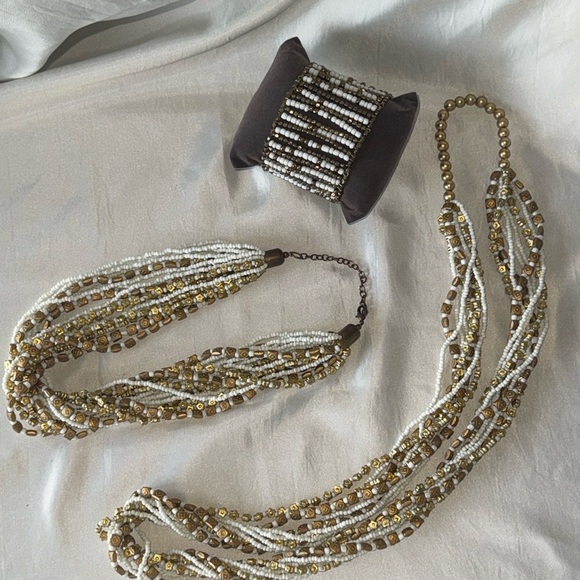 Stunning White & Gold Beaded Multi-Strand Twist Necklace & Bracelet Set Unique - Picture 16 of 16
